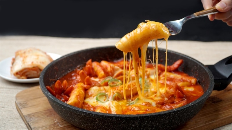 Top 6 món ngon với xốt phô mai cay