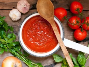 Làm thế nào để bảo quản nước sốt cà chua lâu dài?