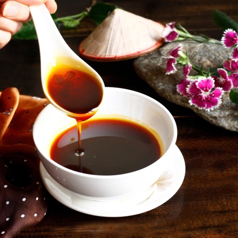 Cách làm nước màu kho cá bằng đường cực dễ