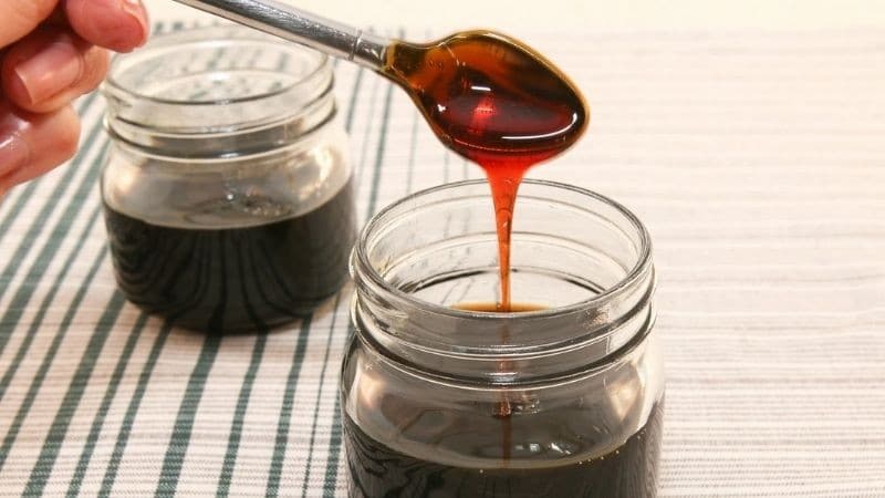Cách làm nước màu kho cá bằng đường cực dễ