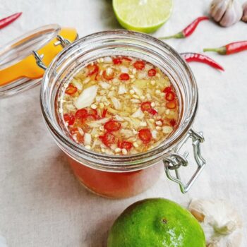 Cách làm sốt mắm tỏi thơm ngon đơn giản tại nhà