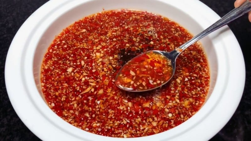 Cách làm sốt mắm tỏi thơm ngon đơn giản tại nhà