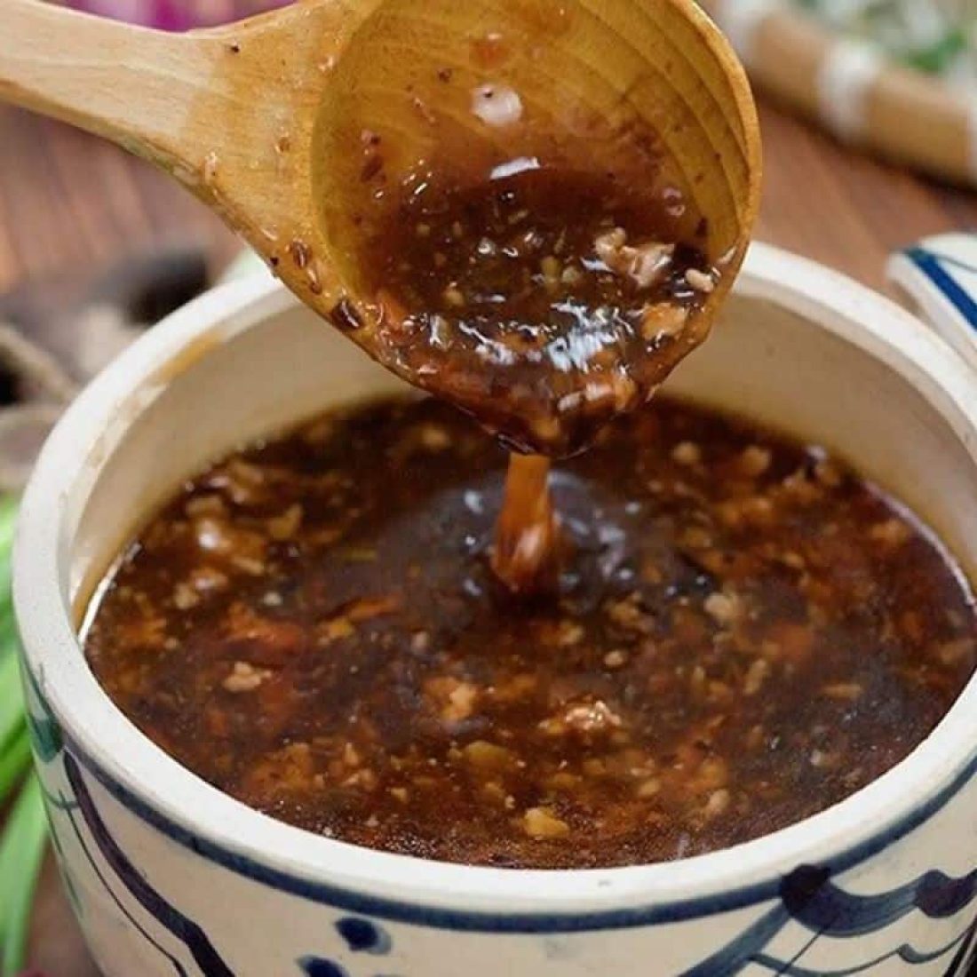 cach-lam-nuoc-sot-hu-tieu-kho-1